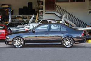 2003 BMW (E39) M5 thumbnail