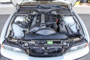 2000 BMW 528i Sport thumbnail