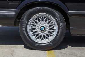 1987 BMW 325iS thumbnail