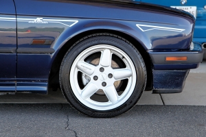 1990 BMW (E30) 325i Touring AC Schnitzer Tribute thumbnail