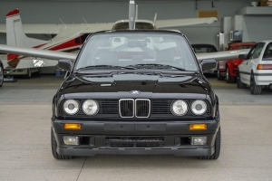 1988 BMW (E30) 325iS thumbnail