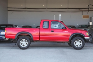 2003 Toyota Tacoma 4X4 Extra Cab SR5 4x4 V6 thumbnail