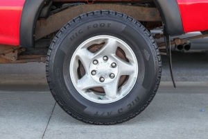 2003 Toyota Tacoma 4X4 Extra Cab SR5 4x4 V6 thumbnail