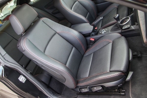 2011 BMW (E82) 1 Series M Coupe (1M Coupe) thumbnail