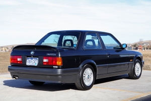 1990 BMW 325i M Tech II Coupe thumbnail