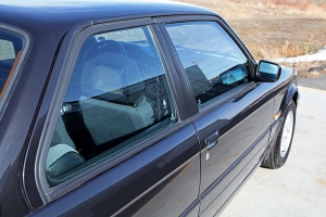 1990 BMW 325i M Tech II Coupe thumbnail