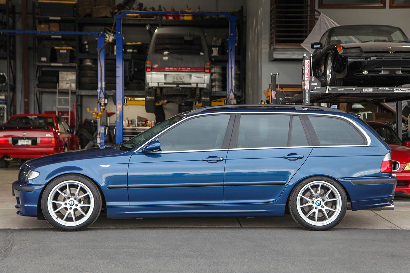 2002 BMW (E46) S54-Powered 325iT Sport Wagon exterior photo